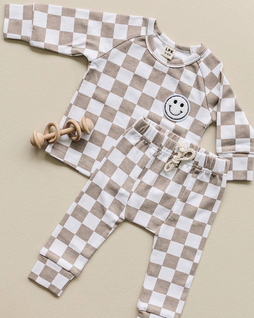 Checkered Smiley Lounge Set | Latte